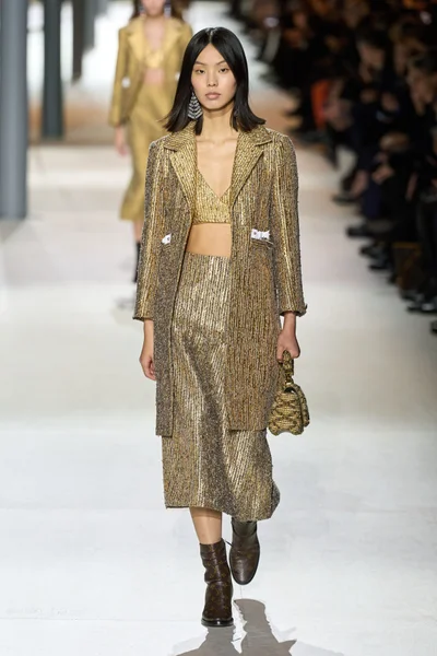 Look 26